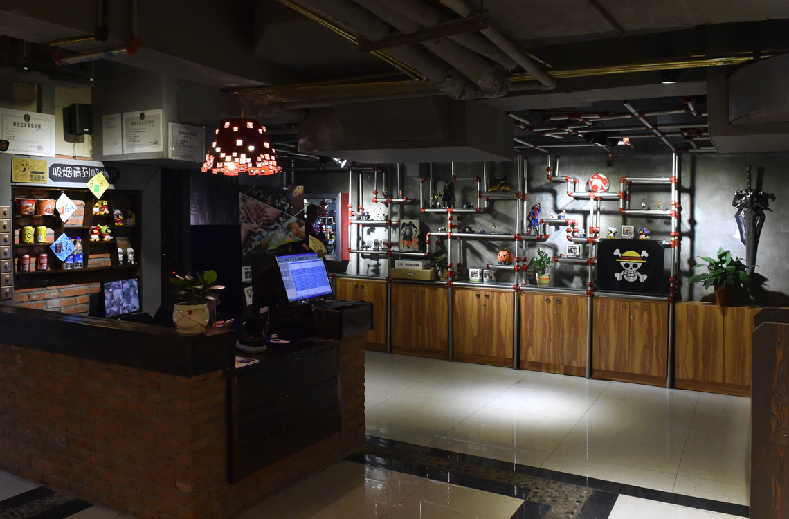 第三空间 工业风与动漫魂的碰撞——潘多拉游戏俱乐部设计赏析